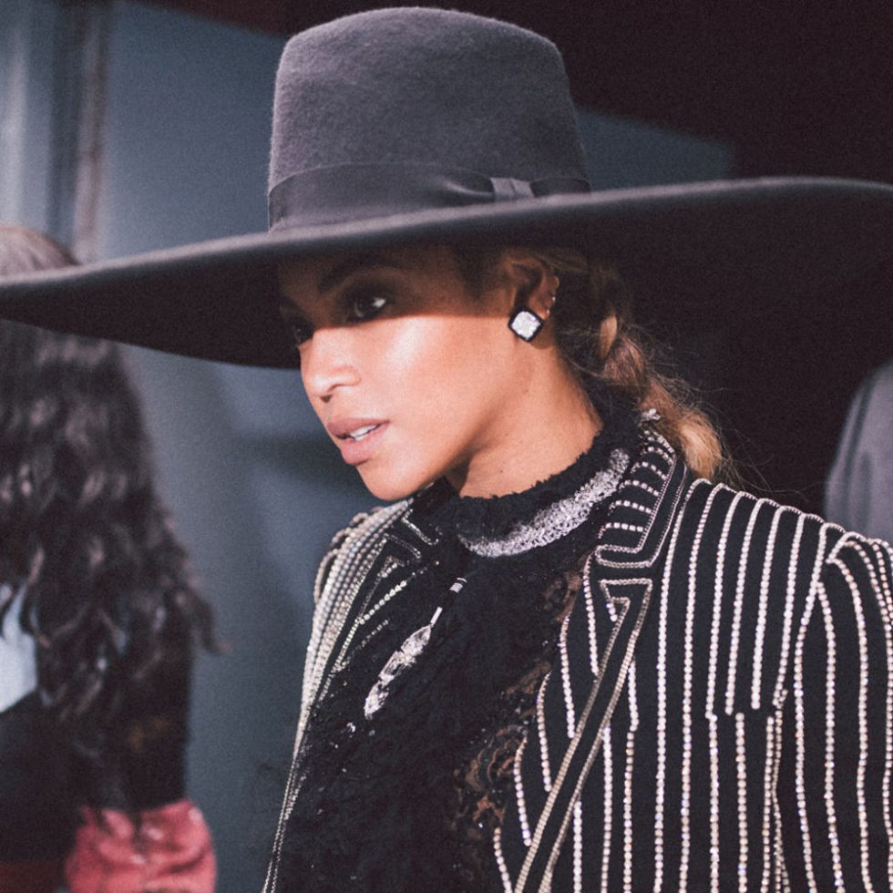 Beyonce Is Officially A Fashion Icon display picture 3